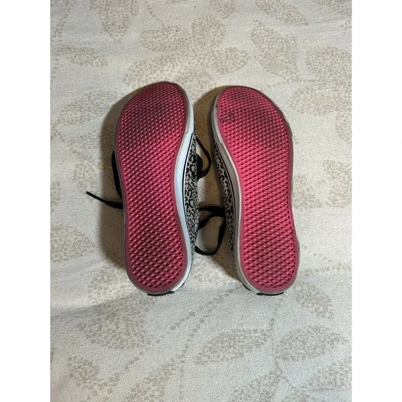 Vans Classic Slip On Womens Size 9 Shoes Cheetah Leopard Print Skate Sneakers - Picture 8 of 10